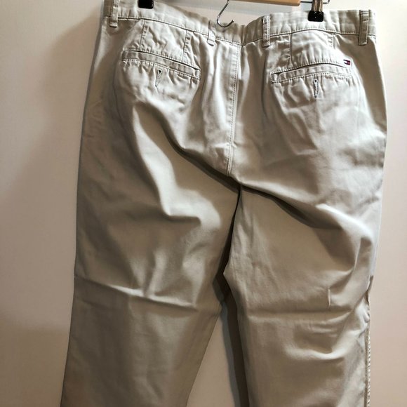 Tommy Hilfiger Men's Chino Pants (36 waist/32 length) - Picture 2 of 4